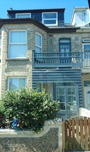 Entrance, Tippys Guesthouse in Newquay City Center