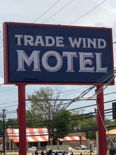 Trade Wind Motel