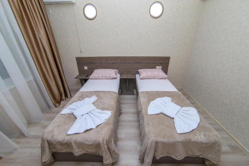 Elleon Guest House