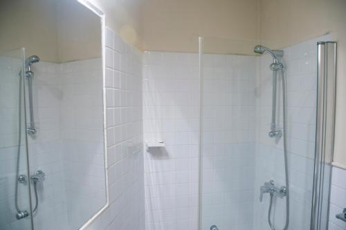 Economy Double or Twin Room image 10