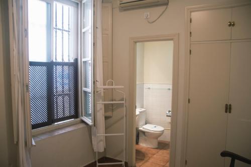 Double or Twin Room image 10