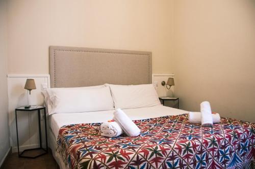 Double or Twin Room image 9