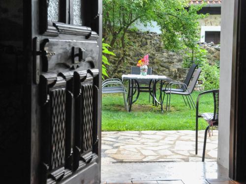  To Archontiko Guesthouse Villa in Stavroupoli