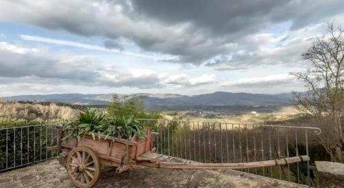 Casa Mazzocchi Vista su Poppi in Поппі