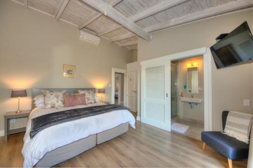 157192576 Amberhall Guesthouse