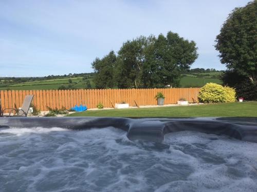 Roe Valley Cottage - LA Spa Hot Tub in 利馬瓦迪