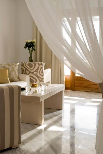 Gold Suites - Small Luxury Hotels of the World - image 8