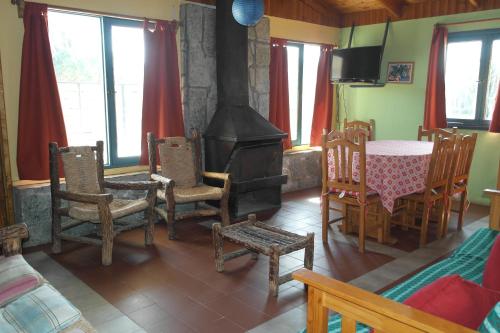 3 bedrooms, 5 beds