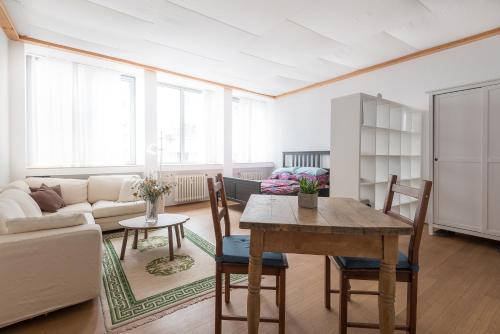 Apartment in der Yogaschule, Colonia (foto 8)