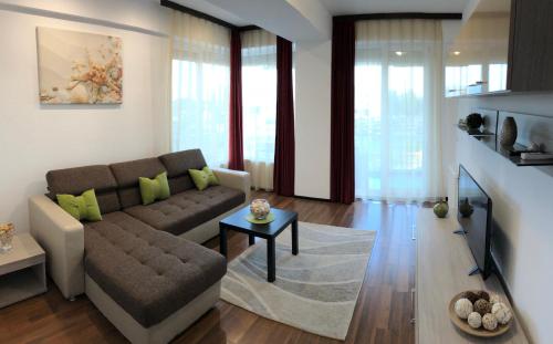 Alcomar Apartment - Summerland Mamaia