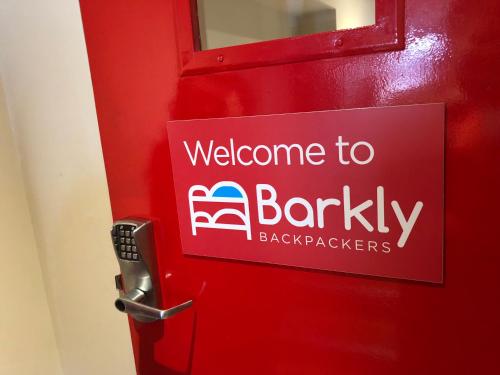 Barkly Backpackers – St. Kilda, GA