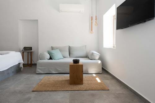 Calme Suites Mani - image 14