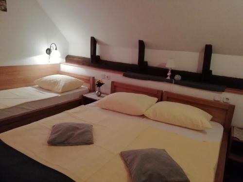 Mama's House - image 11