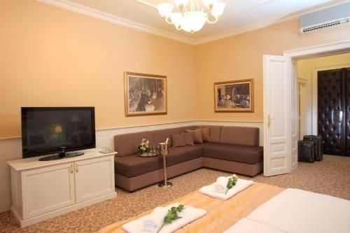 Booking Rooms Set in a prime location of Belgrade, Booking Rooms puts everything the city has to offer just outside your doorstep. The hotel offers a high standard of service and amenities to suit the individual ne