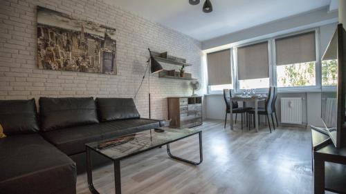 JDK Apartamenty Serbinowska 53m2 6-osobowy in 卡利什