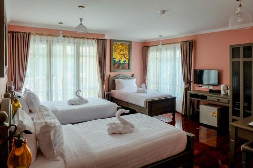 room detail thumbnail 1