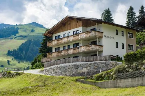 Bergsonne in Tux, Österreich