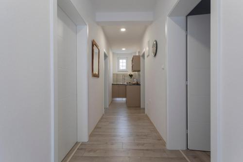 Villa Odobasic Rooms - image 12