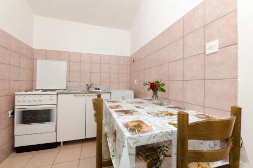 Apartments Mirko - image 6