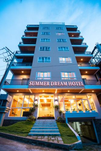 Summer Dream Hotel