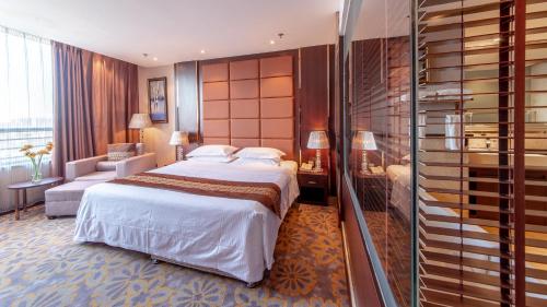 room detail thumbnail 0