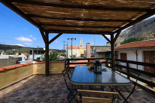 Balcony/terrace, Kaldi's Traditional House in Kastelli