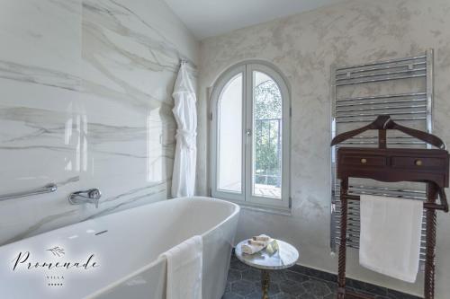 Badkamer, Villa Promenade in Burgas