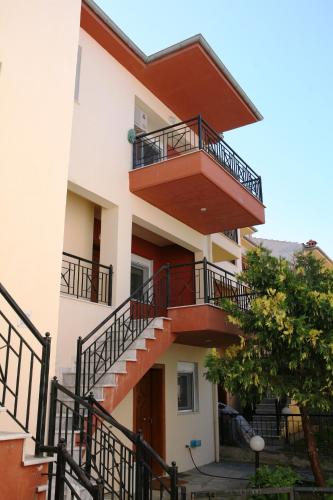  Luxury Sunny Home Near to Water-park and Beaches in Ayía Paraskeví