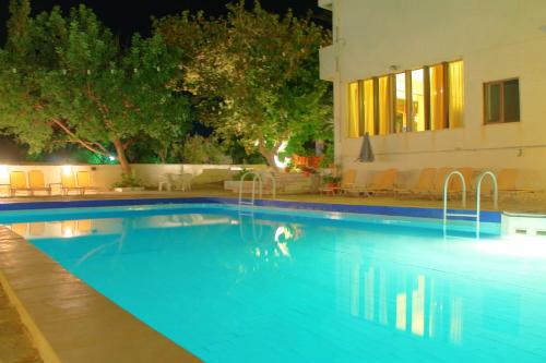 Swimming pool, Esperides Hotel in Ierapetra