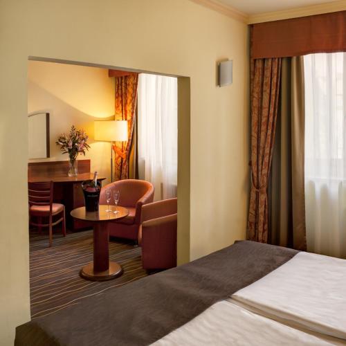 Luxury Family Hotel Bílá Labut – Prague, NY