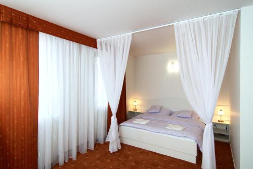 Hotel Pod Sluncem in 特熱比茲