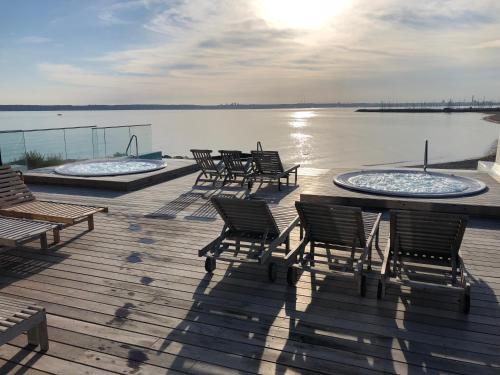 อ่างแช่น้ำร้อนกลางแจ้ง, Marienlyst Apartment in เฮลซิงเกอร์