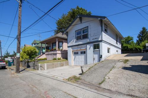 West Bremerton Cozy Home