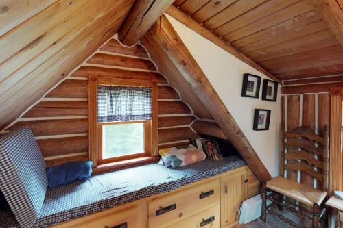 Authentic Maine Log Cabin - image 9