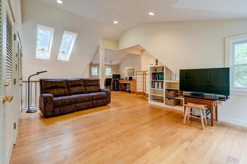 Vineyard Artist's Haven - image 6