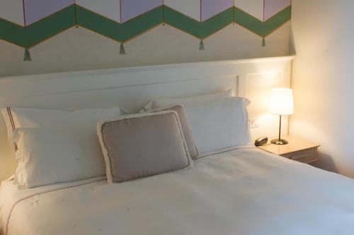 Saturnia Tuscany Hotel - image 4
