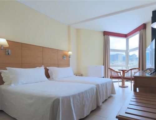 1 queen bed