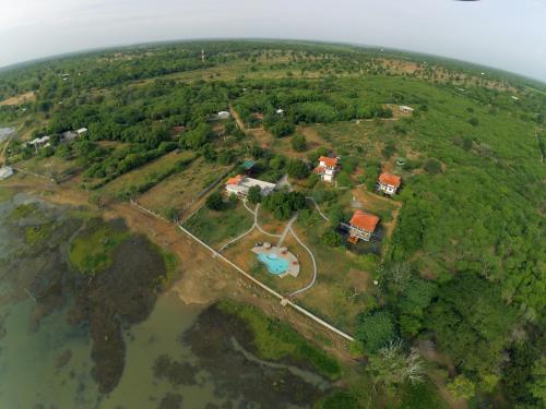 Lake Villa Resort