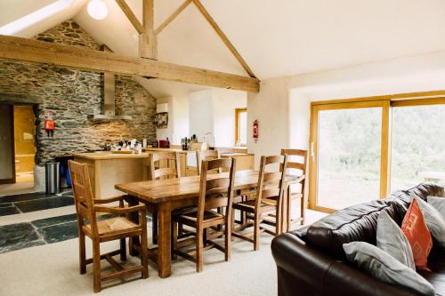 Iekārtas, Glyn Mawr Barn in Langovera