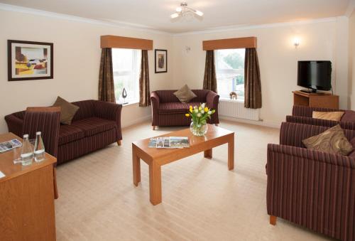 Burn Hall Hotel Sure Hotel Collection by Best Western - image 3