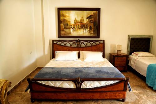 1 king bed, 1 twin bed