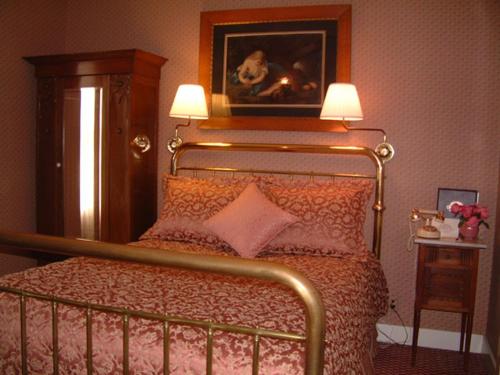 The Mendocino Hotel and Garden Suites