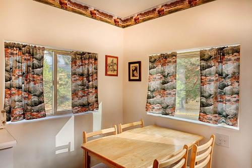 Frontier Cabin - image 6