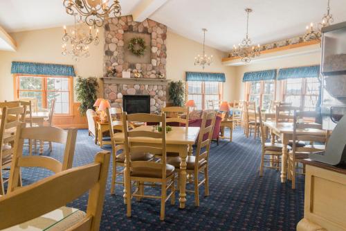 Essenhaus Inn & Conf. Center - image 7