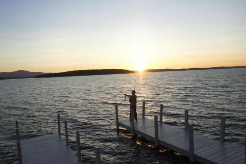 Belknap Point Inn