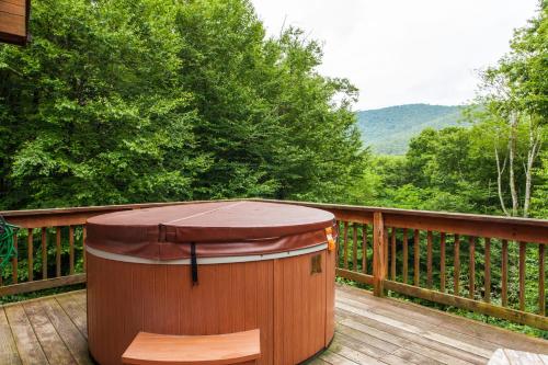 91 Copper Spur Road Home - image 6