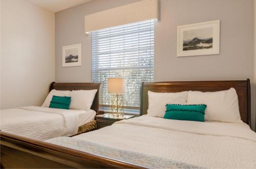 3 bedrooms, 4 beds