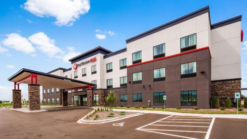 Best Western Plus New Richmond Inn & Suites