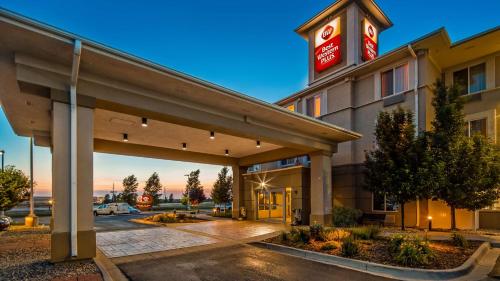 Best Western Plus Frontier Inn