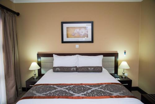 Deluxe Room image 4
